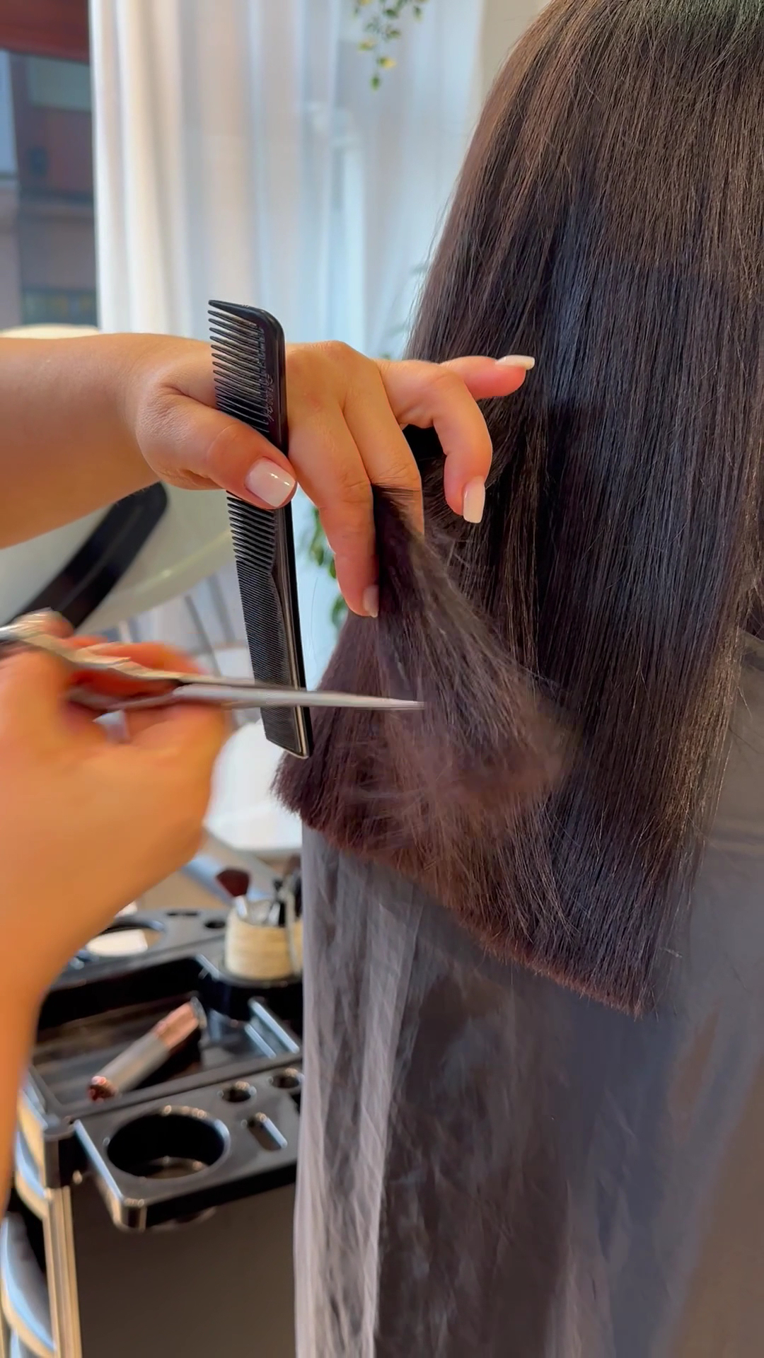 Corte a tijera en el salón